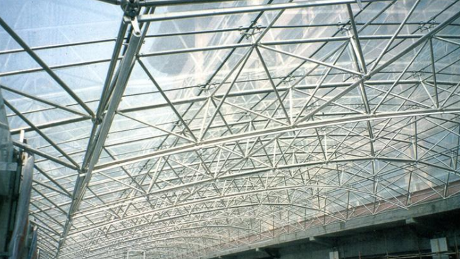 灵宝网架公司的黑色压型钢板的吊装步履有哪些